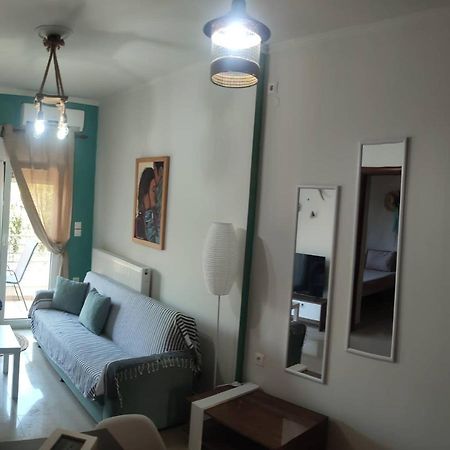 F.K Room 2 Aigio Dış mekan fotoğraf