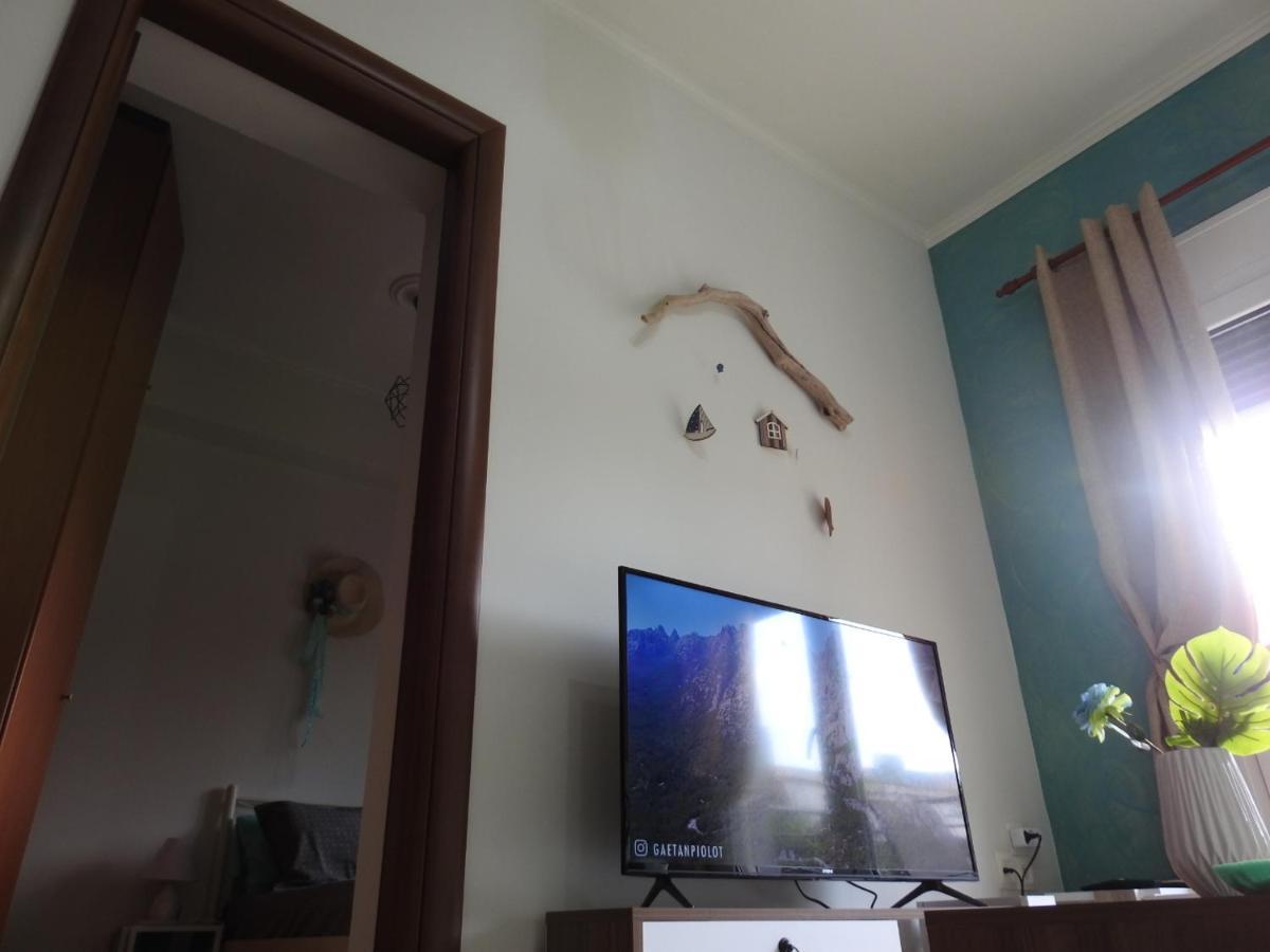 F.K Room 2 Aigio Dış mekan fotoğraf