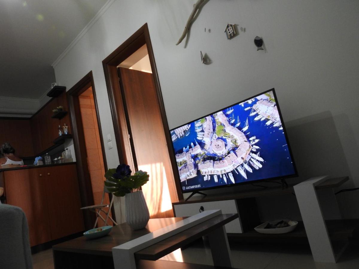 F.K Room 2 Aigio Dış mekan fotoğraf
