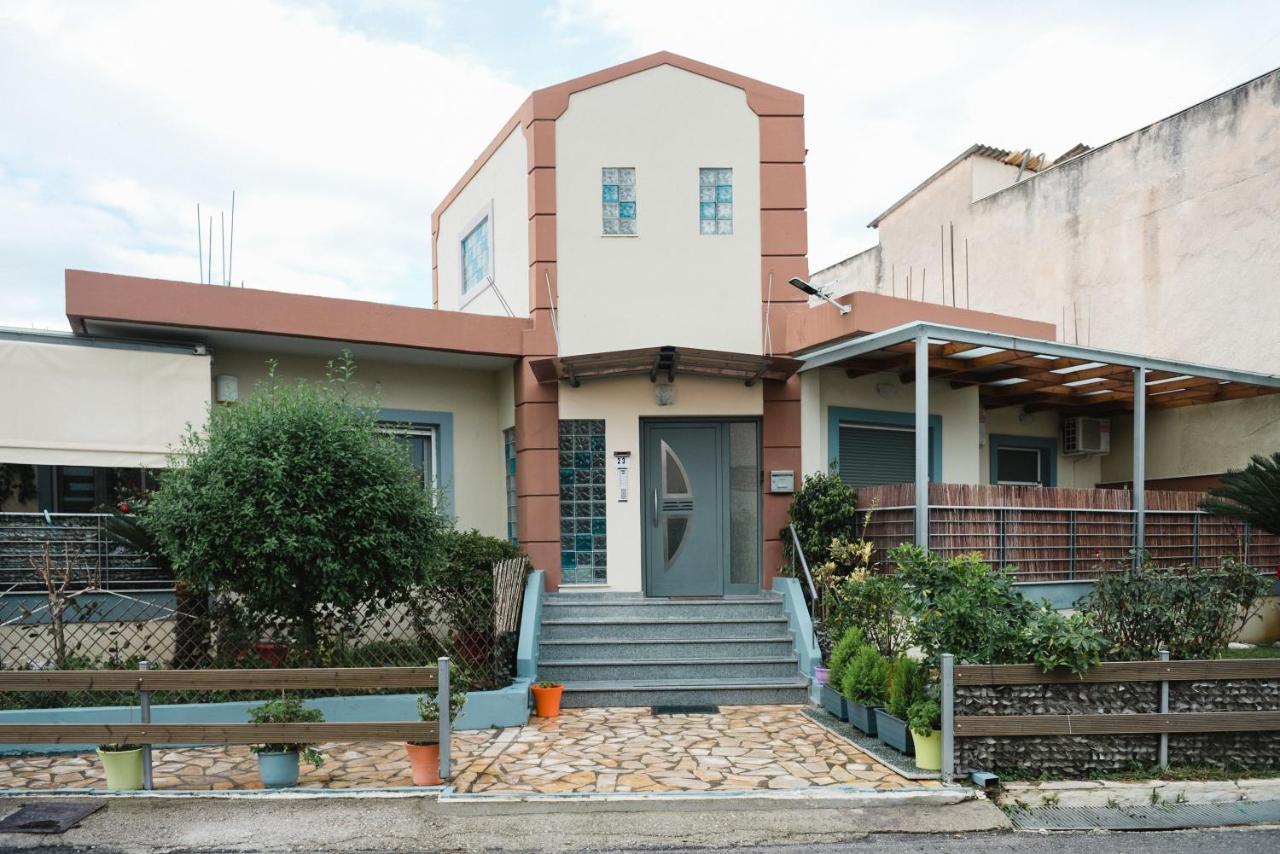 F.K Room 2 Aigio Dış mekan fotoğraf
